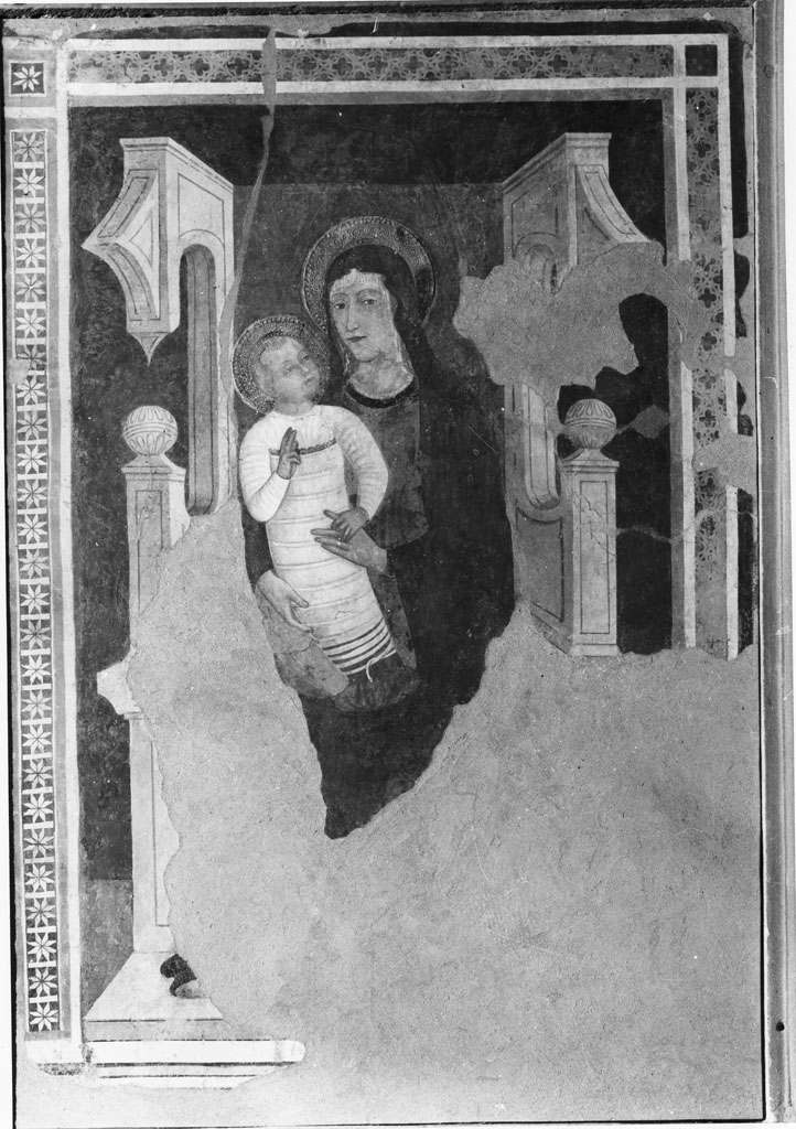 Madonna con Bambino in trono (dipinto) di Badaloni Paolo di Stefano detto Paolo Schiavo (prima metà sec. XV)