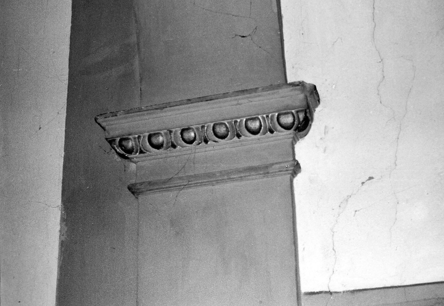 semicapitello - bottega toscana (sec. XVII)