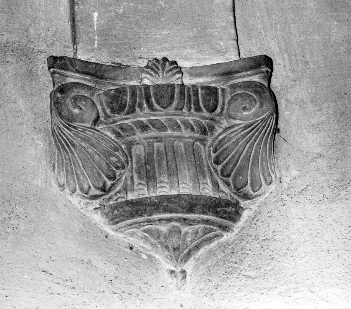 capitello composito - bottega toscana (sec. XVI)