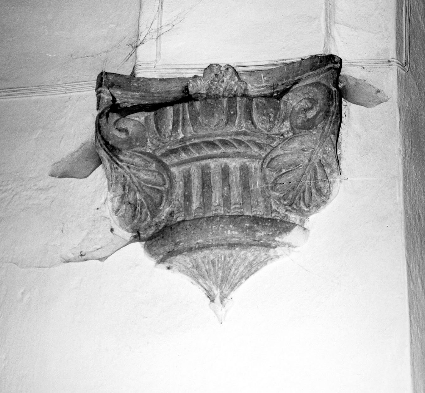 capitello composito - bottega toscana (sec. XVI)