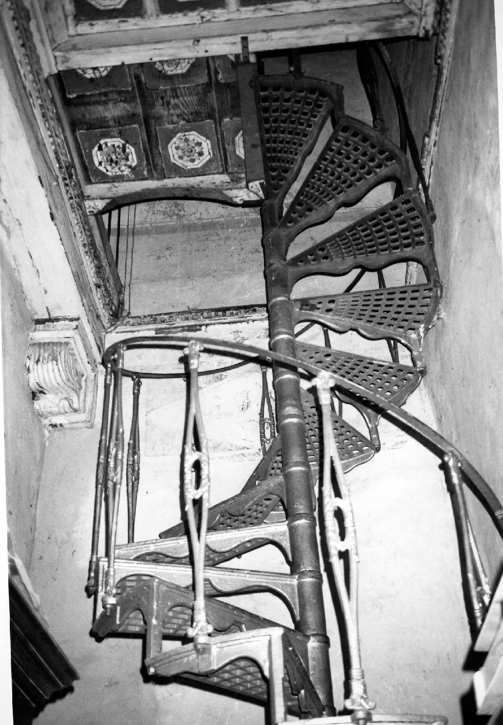 scala - a chiocciola - bottega toscana (sec. XX)