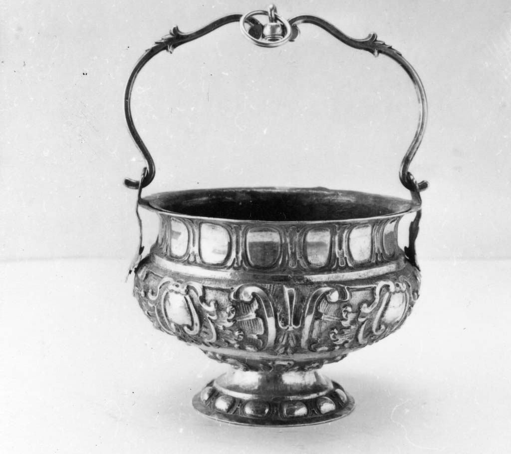 secchiello - bottega italiana (inizio sec. XVIII)