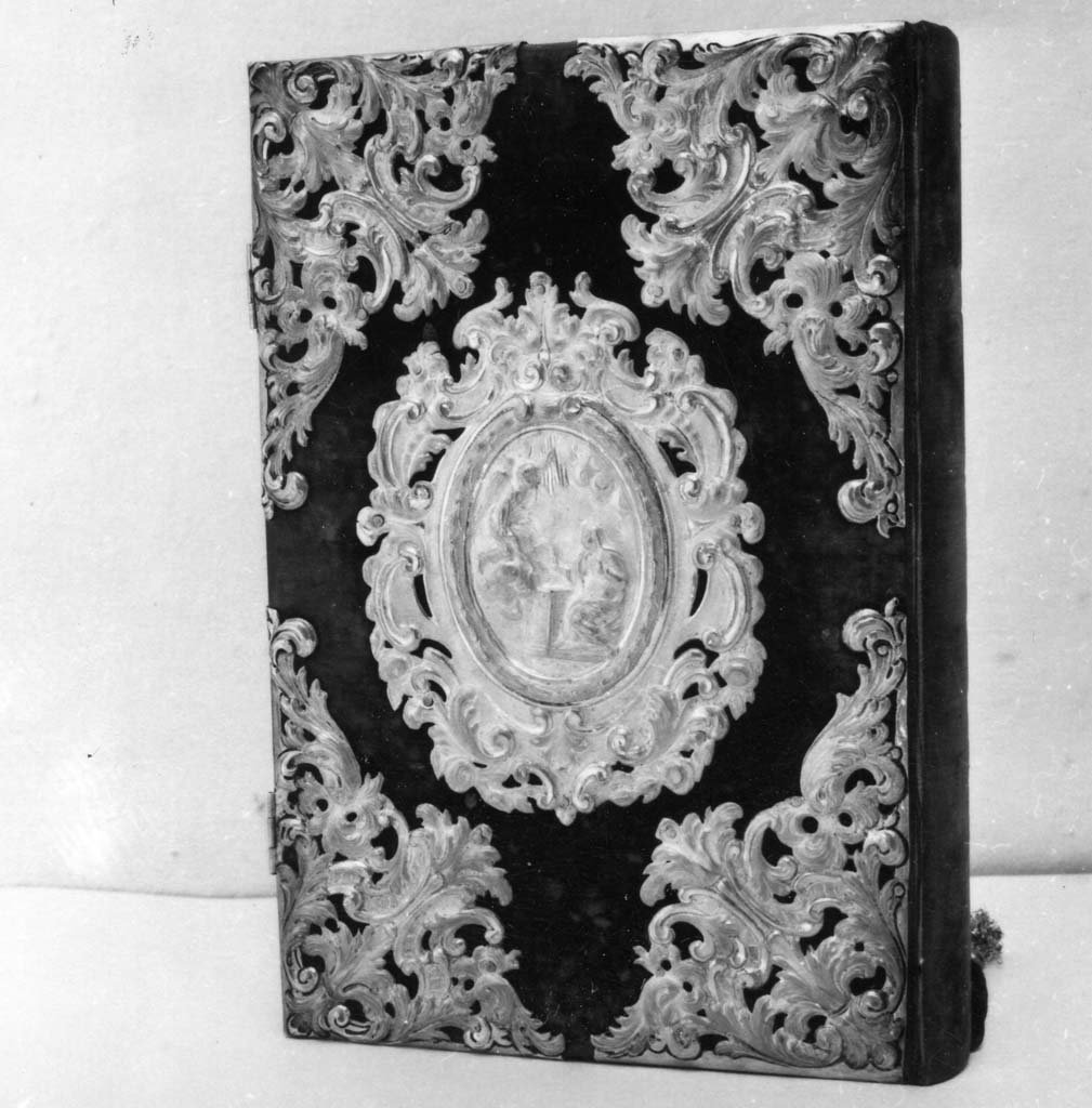 coperta di libro liturgico - bottega italiana (prima metà sec. XVIII)