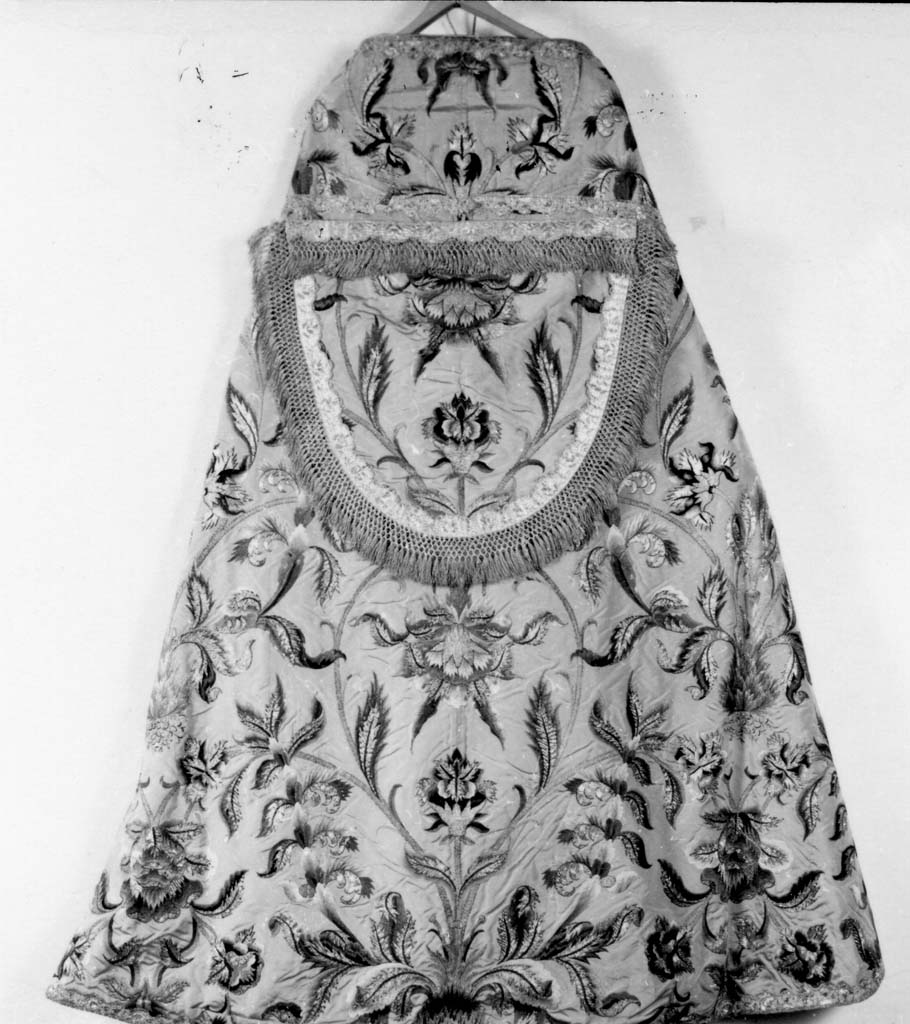 piviale - manifattura toscana (metà sec. XVIII)