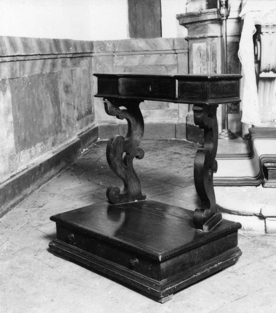 inginocchiatoio - bottega toscana (seconda metà sec. XVIII)