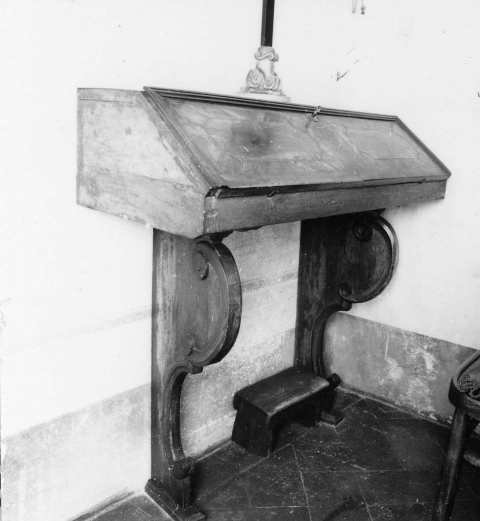 scrittoio - bottega toscana (sec. XVIII)