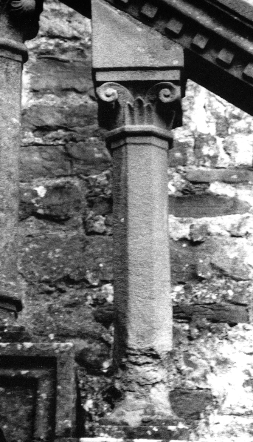 balaustro, serie - bottega aretina (secondo quarto sec. XX)