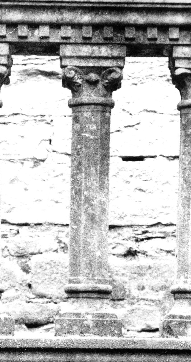 balaustro, serie - bottega aretina (secondo quarto sec. XX)