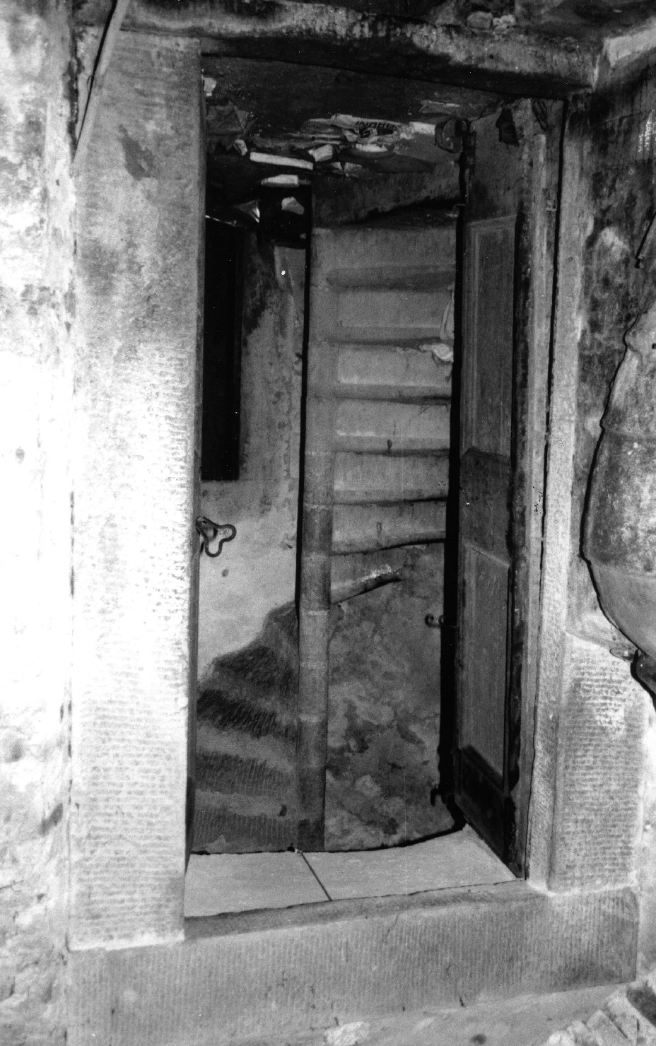 porta, serie - bottega aretina (sec. XVI)