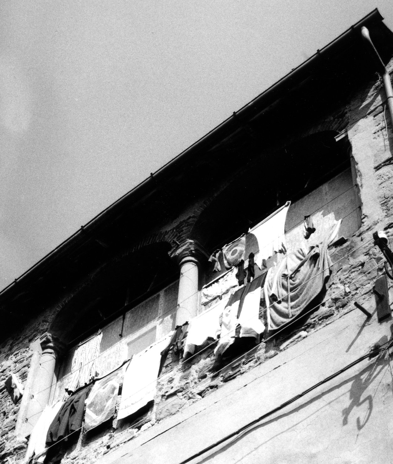 bifora, opera isolata - manifattura aretina (fine/inizio secc. XVI/ XVII)