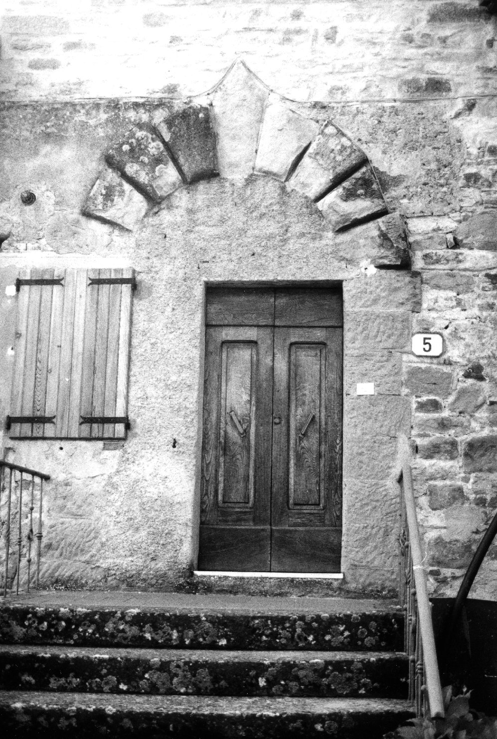 portale, opera isolata - manifattura aretina (fine/inizio secc. XVI/ XVII)