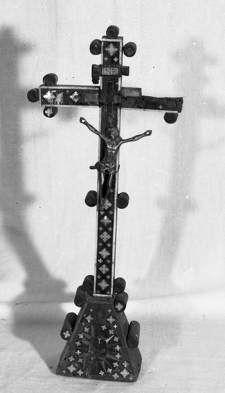 croce - bottega italiana (sec. XVII)