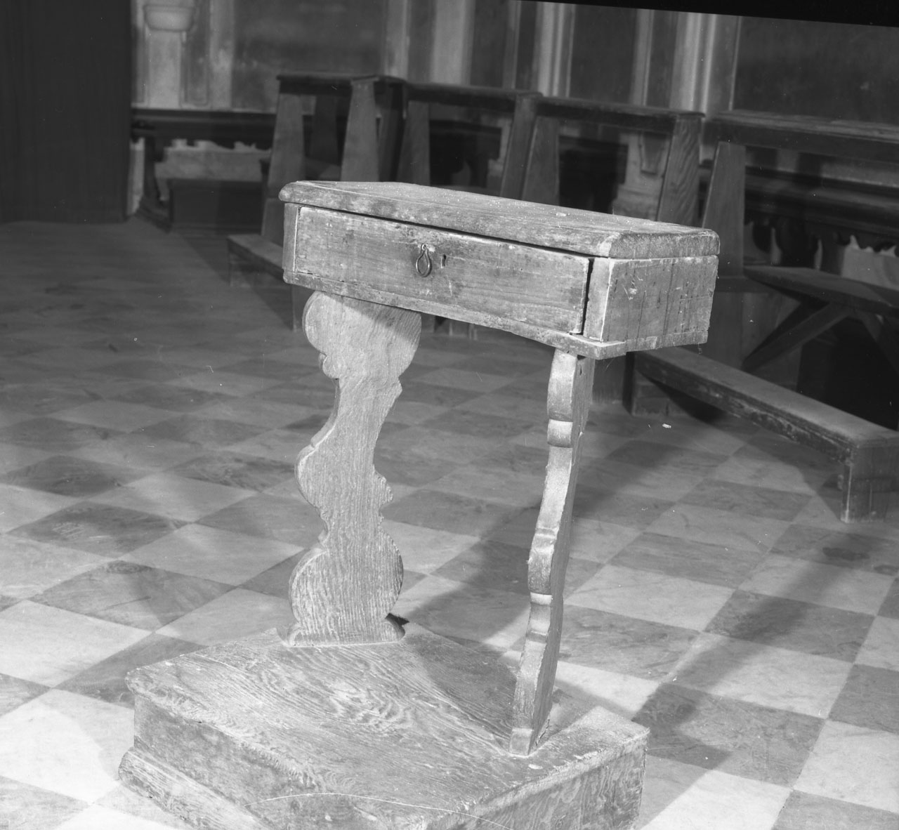 inginocchiatoio - bottega aretina (sec. XVIII)