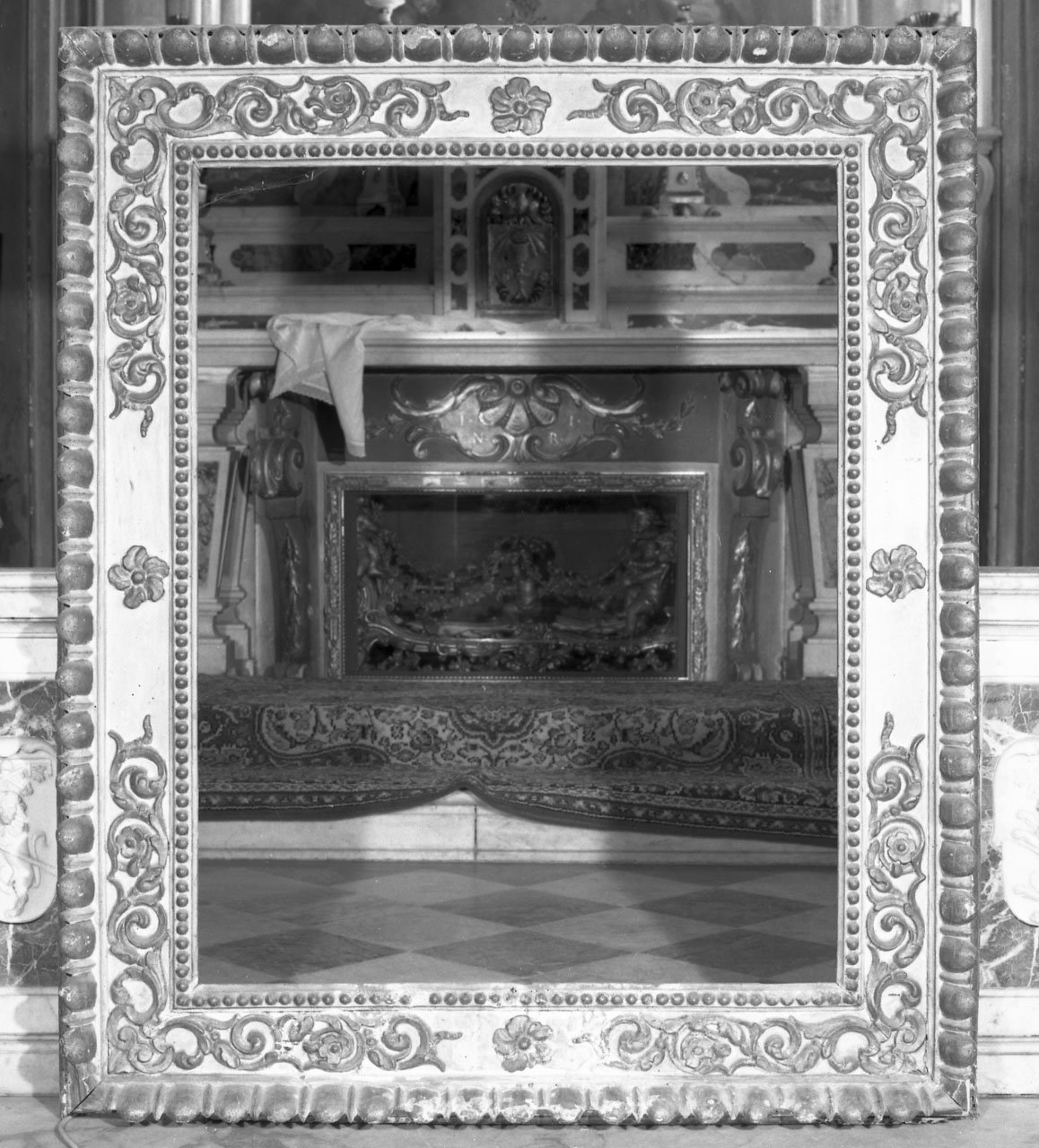 cornice - bottega italiana (fine/inizio secc. XVIII/ XIX)