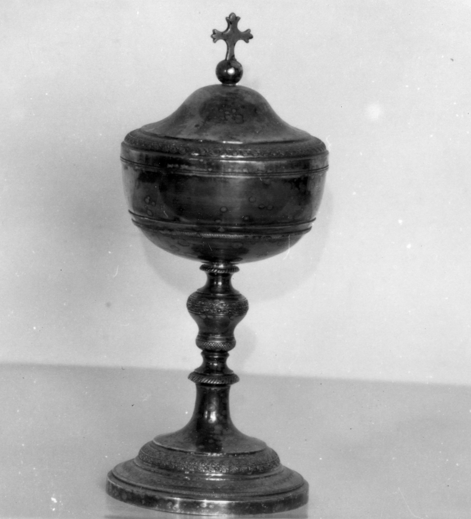 pisside - bottega italiana (fine/inizio secc. XIX/ XX)