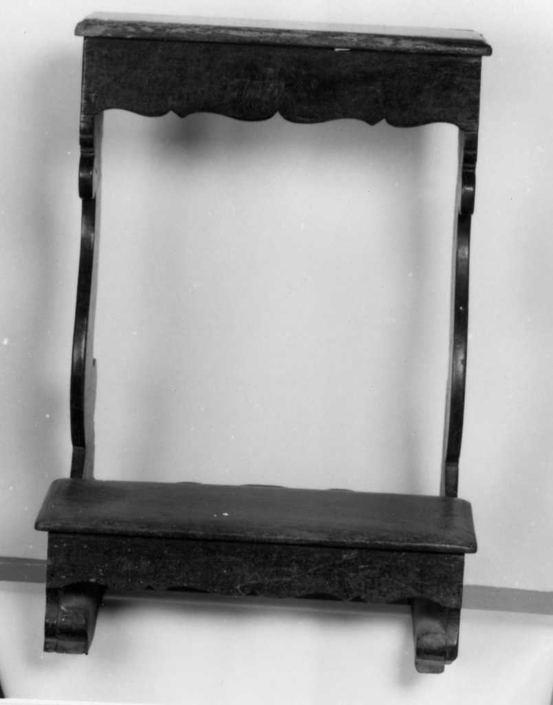 inginocchiatoio - bottega toscana (sec. XVIII)