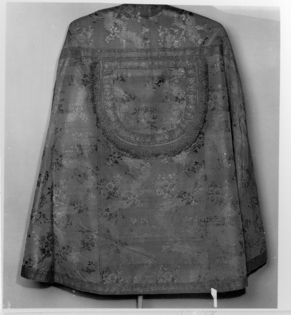 piviale - manifattura italiana (terzo quarto sec. XVIII)