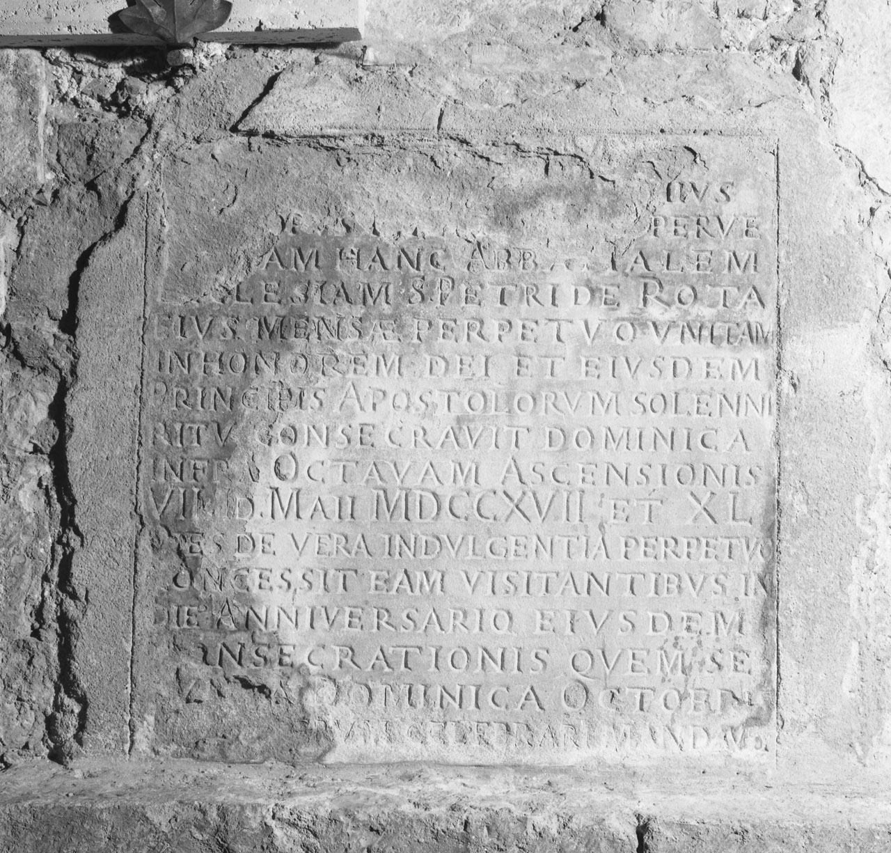 targa commemorativa - bottega toscana (secondo quarto sec. XVIII)