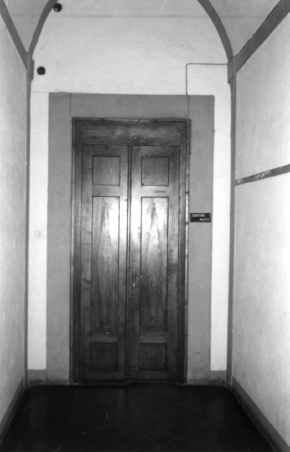 porta - a due battenti - bottega toscana (sec. XX)