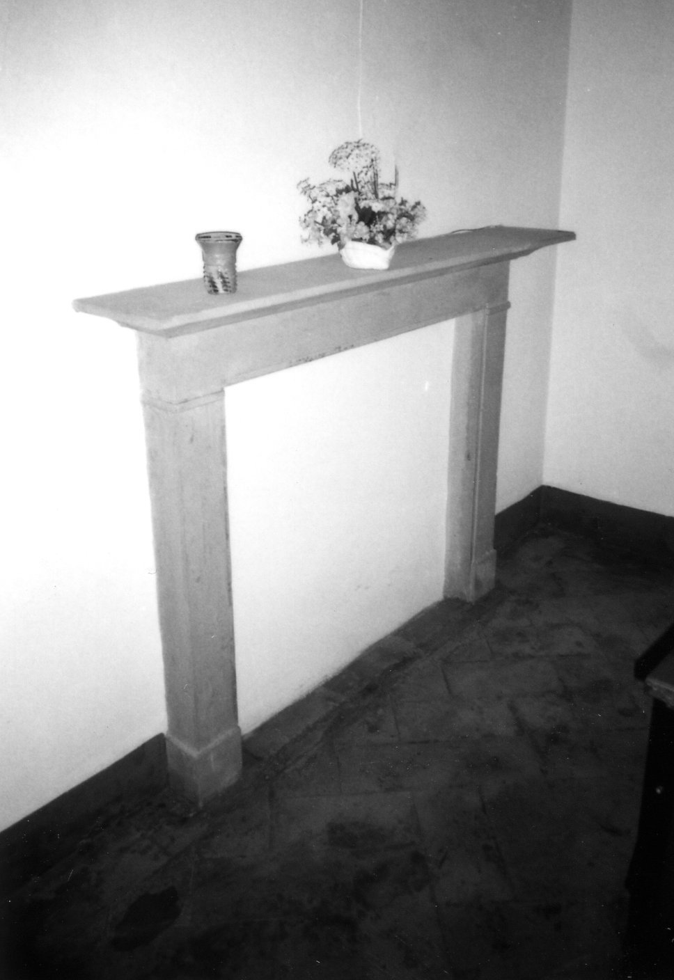 caminetto - bottega toscana (primo quarto sec. XX)