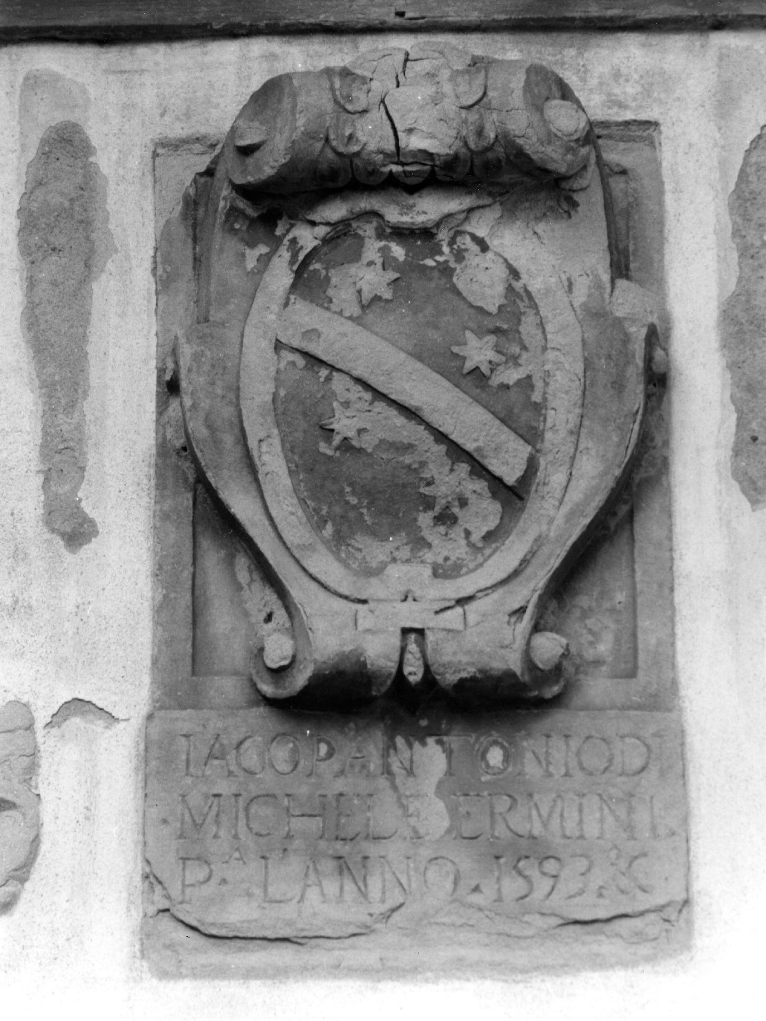 emblema (rilievo, elemento d'insieme) - ambito toscano (sec. XVI)