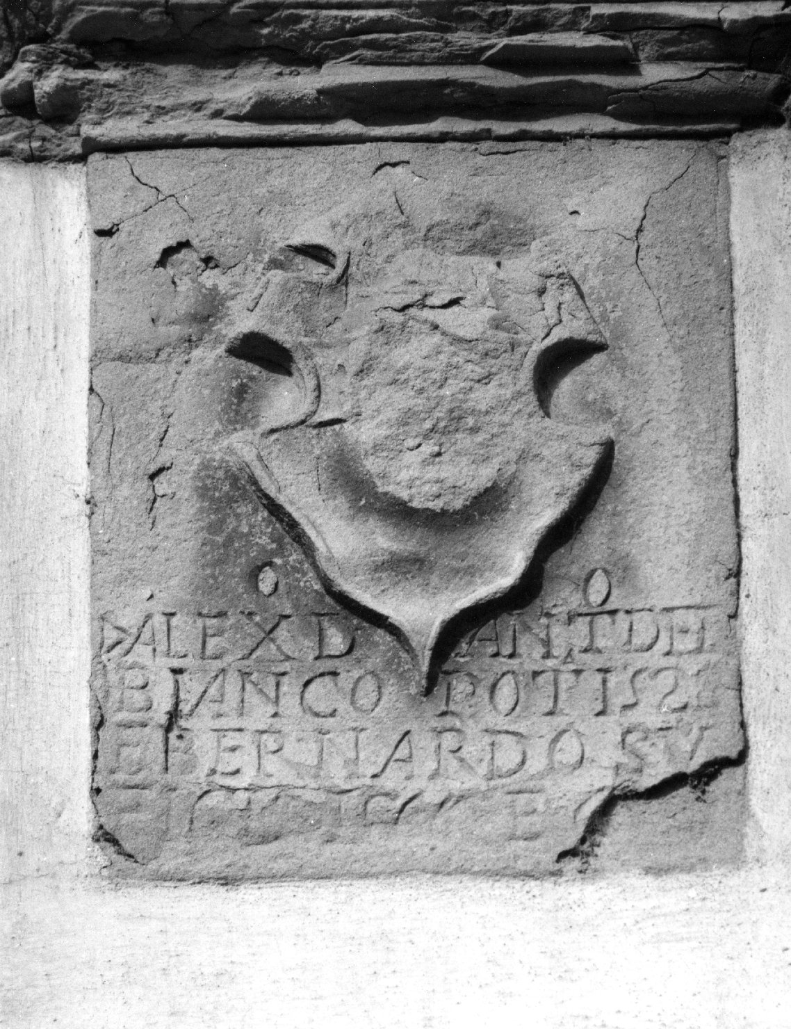 emblema (rilievo, elemento d'insieme) - ambito toscano (sec. XVI)