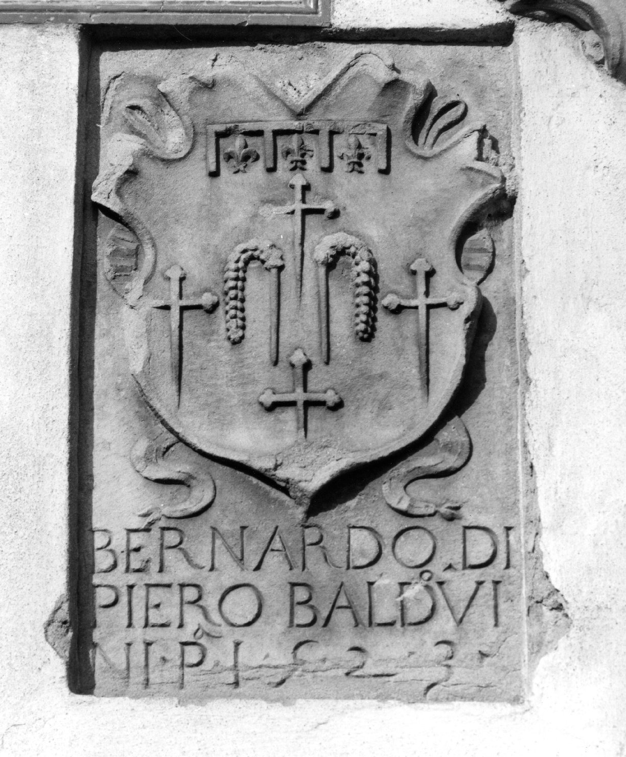 stemma (rilievo, elemento d'insieme) - bottega toscana (sec. XVI)