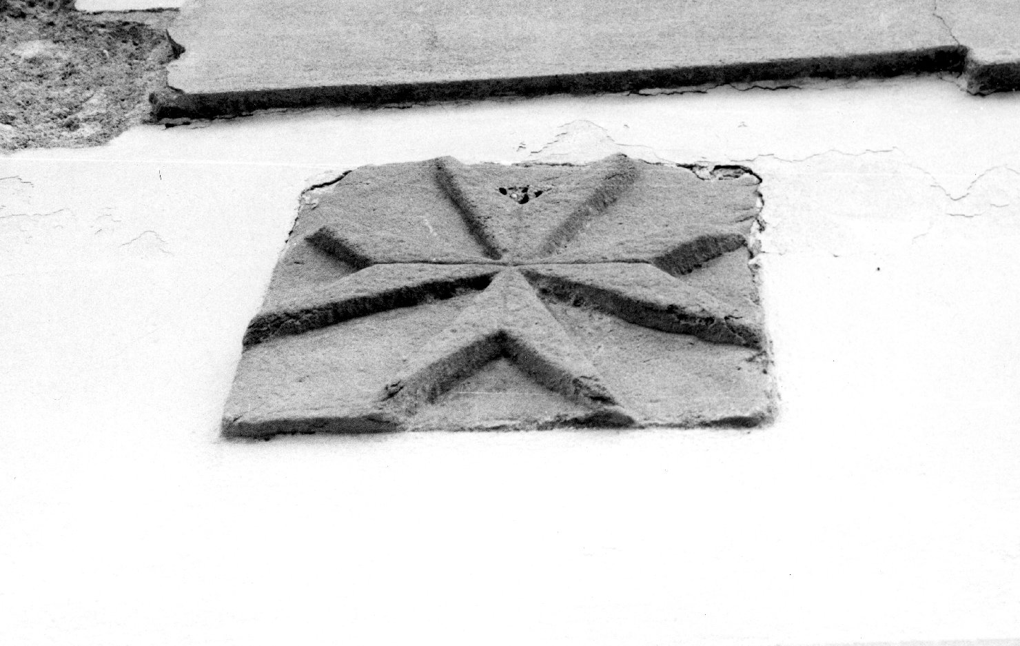 stemma (rilievo) - bottega toscana (sec. XVII)