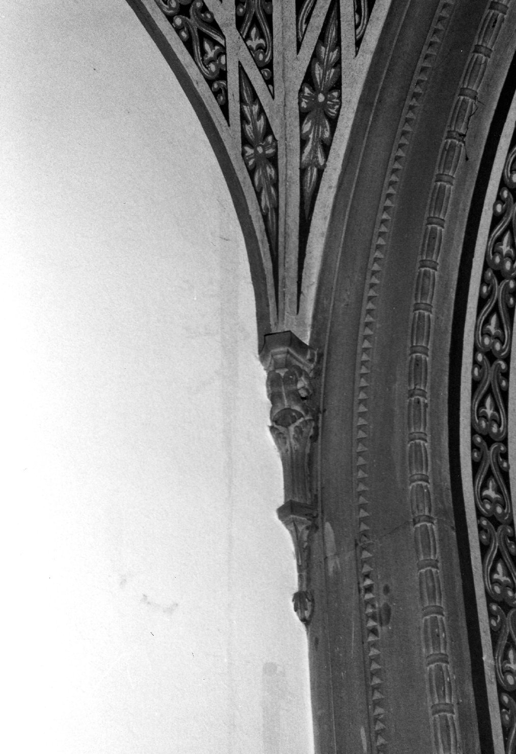 peduccio - angolare, serie - bottega toscana (sec. XX)