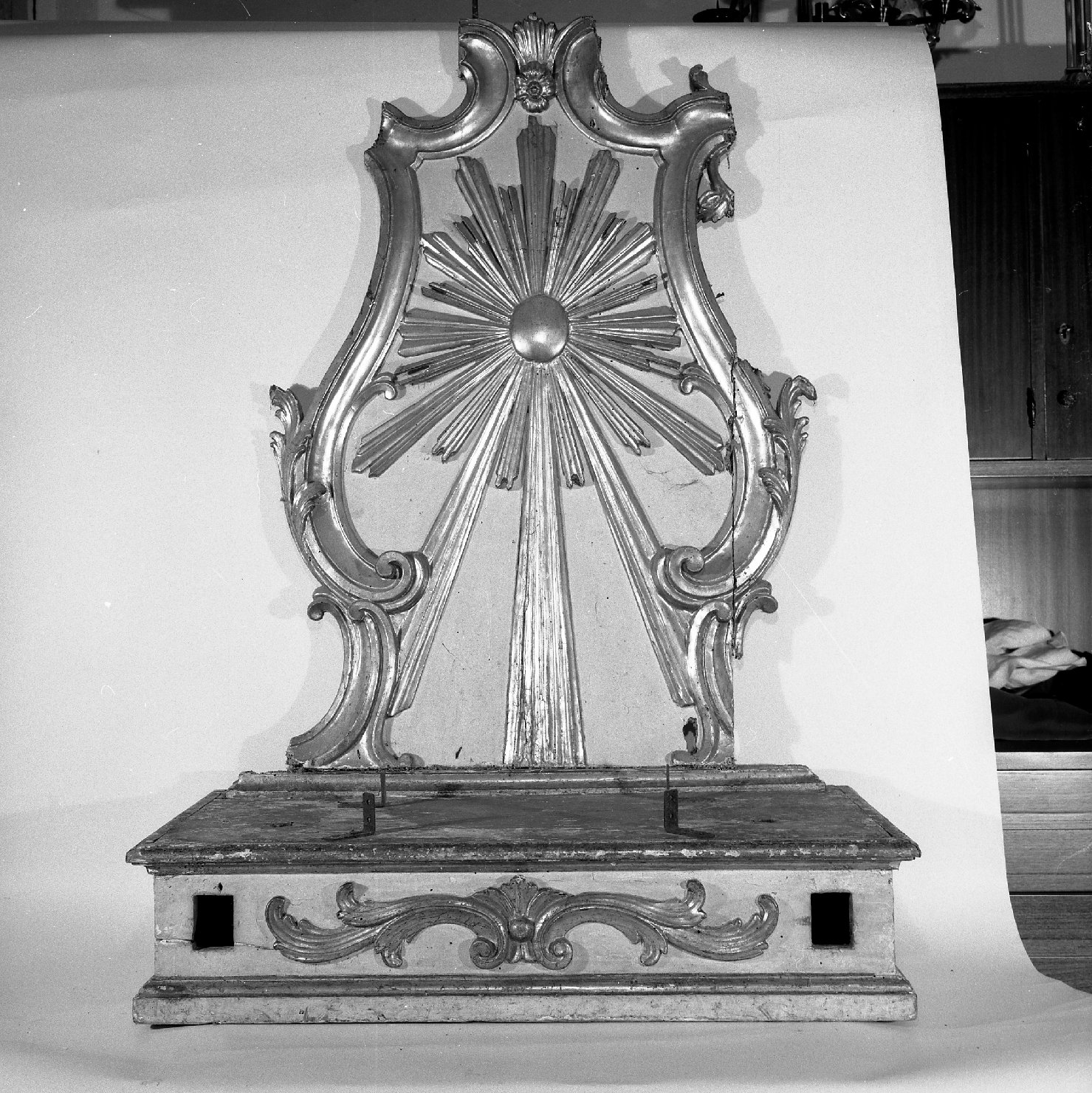 tronetto per esposizione eucaristica - bottega aretina (fine sec. XVIII)