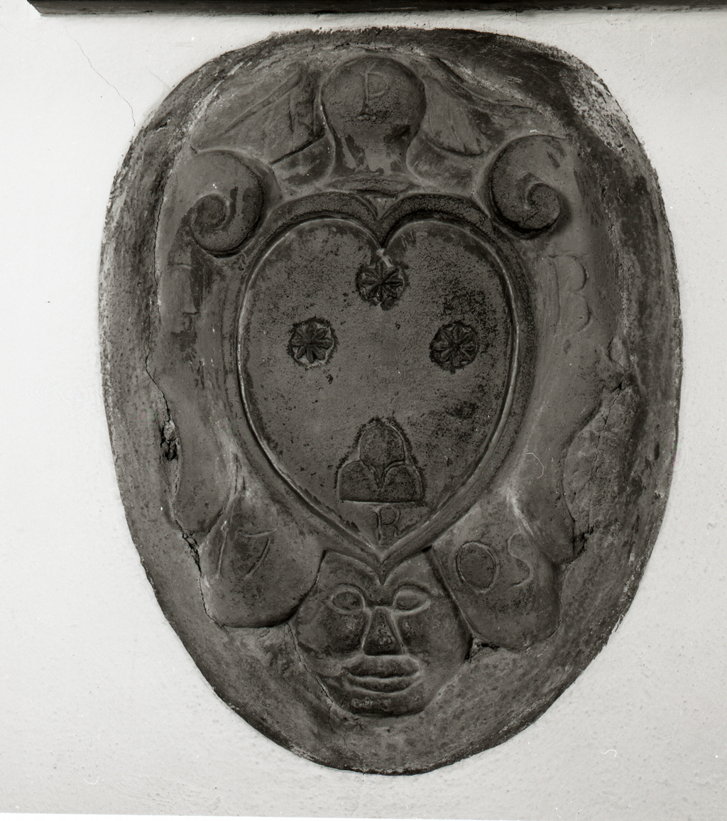 famiglia Aloigi Luzzi, stemma gentilizio (rilievo) - produzione toscana (sec. XVIII)