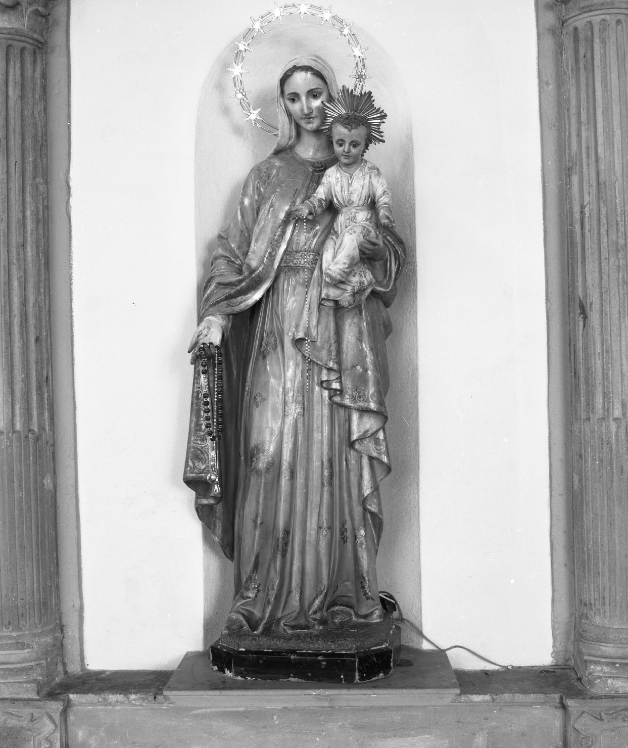 Madonna con Bambino (statua) - produzione italiana (prima metà sec. XX)