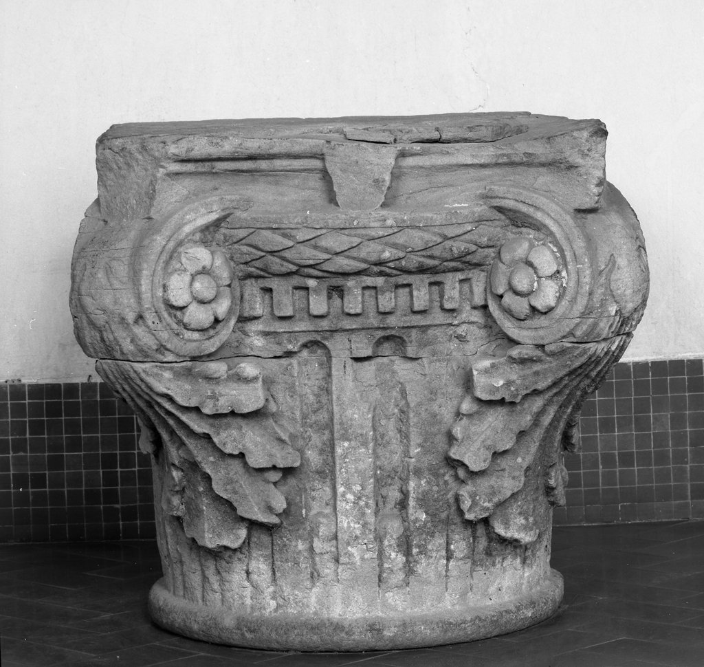 capitello - bottega toscana (metà sec. XVI)