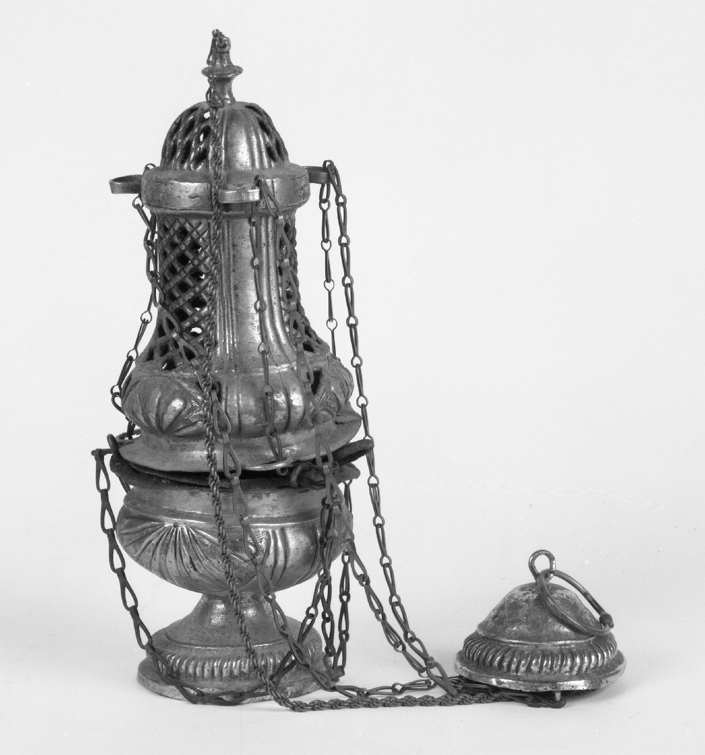 turibolo, elemento d'insieme - bottega toscana (prima metà sec. XVII)