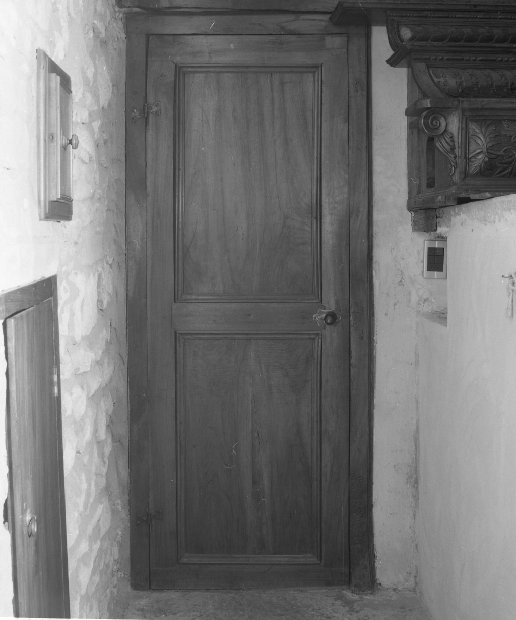 porta - ad un battente, serie - produzione toscana (prima metà sec. XIX)