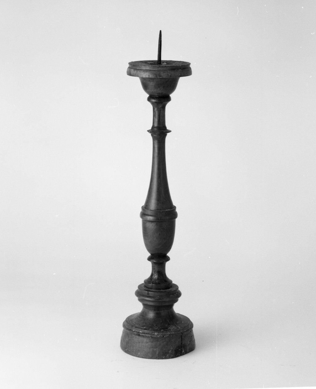 candeliere d'altare, serie - produzione toscana (seconda metà sec. XIX)