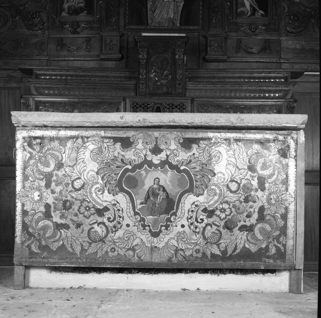 Madonna con Bambino in gloria (paliotto) - bottega toscana (prima metà sec. XVIII)