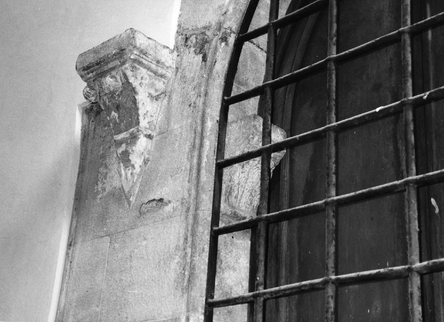 mensola, serie - bottega toscana (sec. XIV)