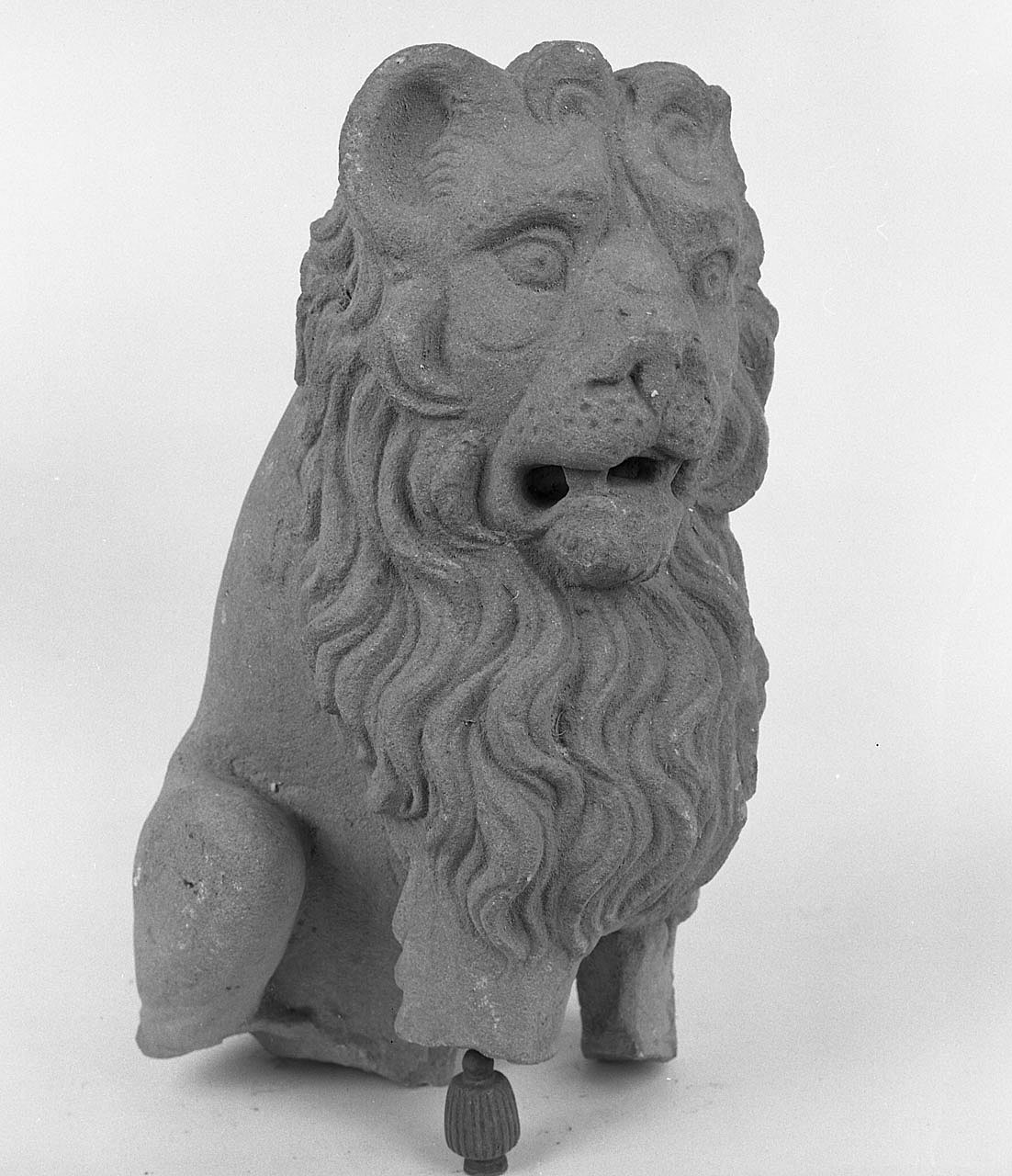 leone (scultura, elemento d'insieme) - ambito toscano (prima metà sec. XVII)