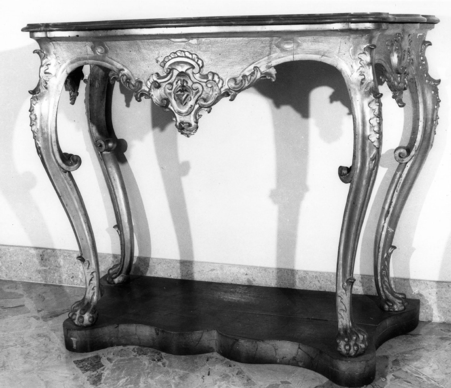 console - bottega toscana (ultimo quarto sec. XVIII)