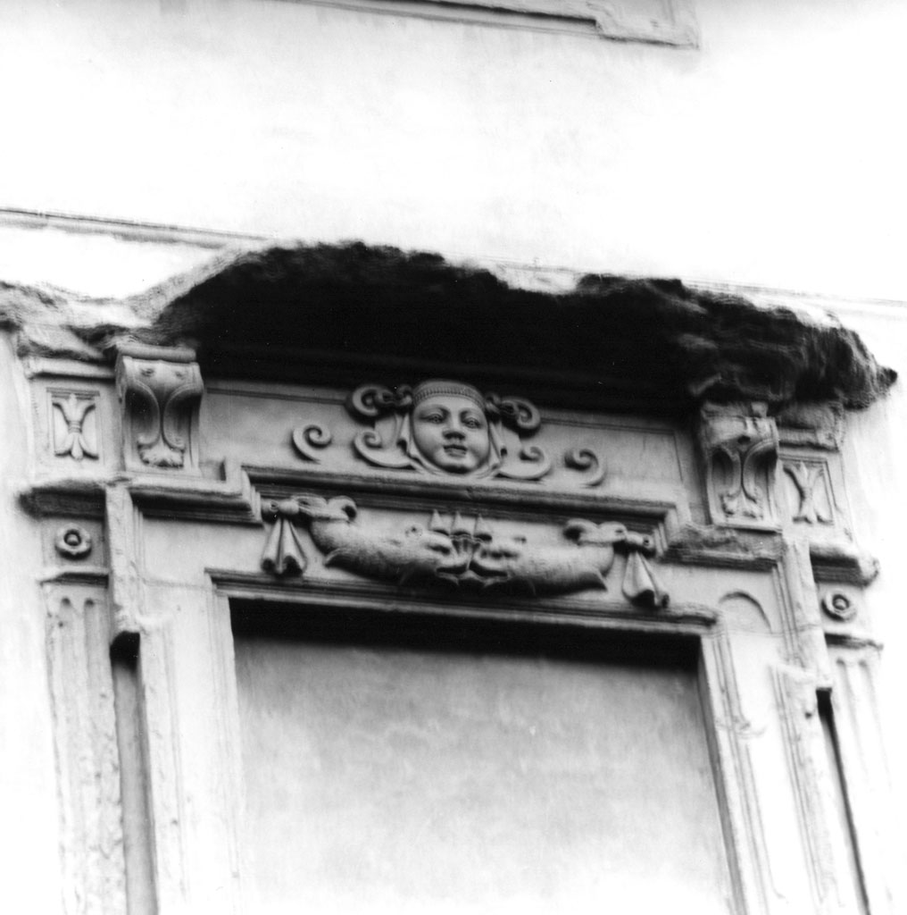 frontone - bottega toscana (seconda metà sec. XVI)