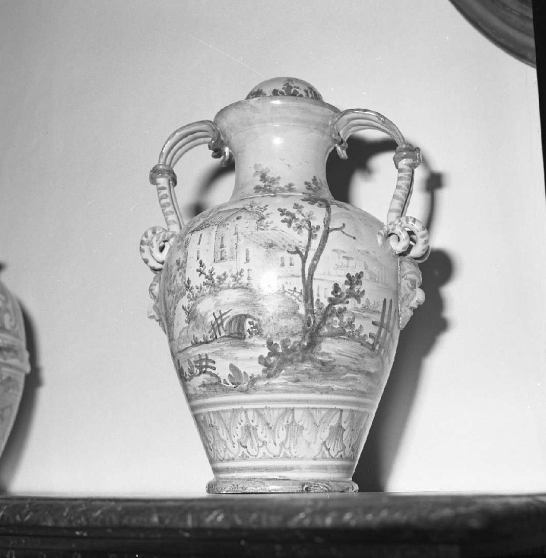 vaso - bottega abruzzese (prima metà sec. XIX)