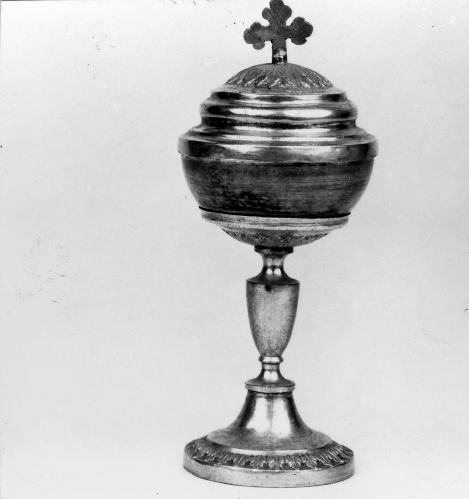 pisside - bottega toscana (seconda metà sec. XVIII)