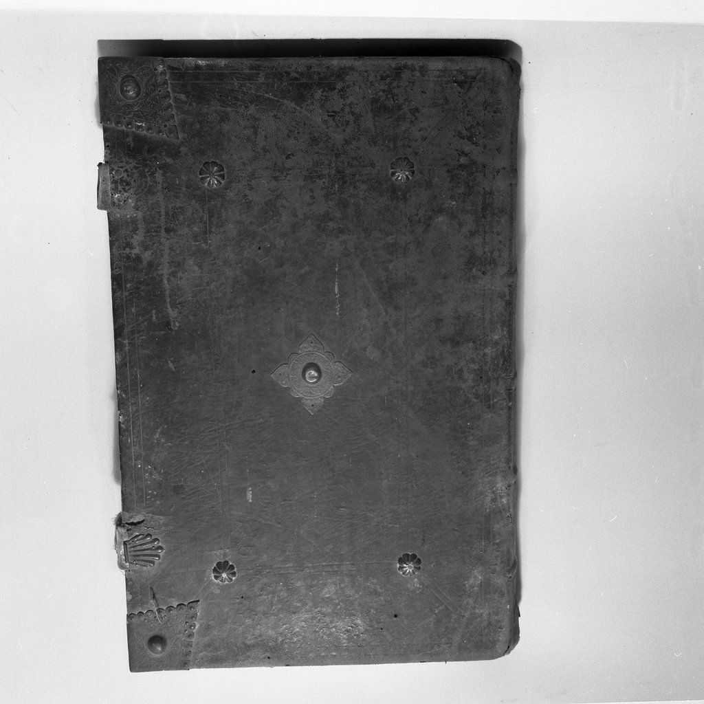 coperta di libro liturgico - bottega toscana (sec. XVIII)