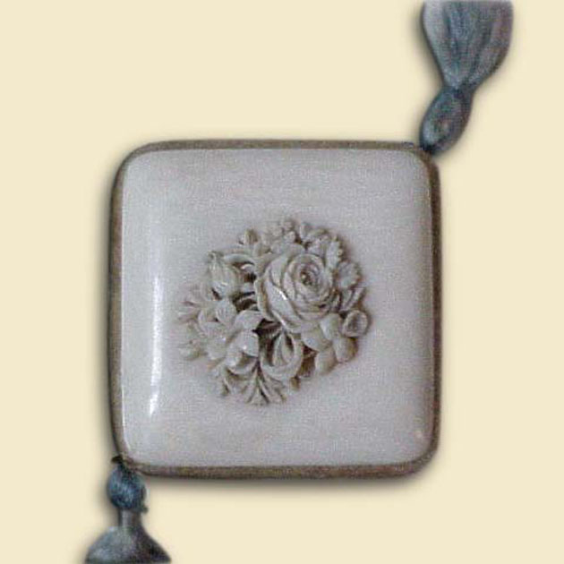 pendente - bottega italiana (fine sec. XIX)