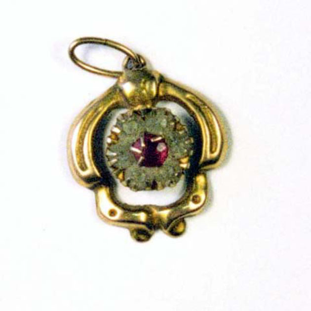 pendente - bottega italiana (sec. XX)