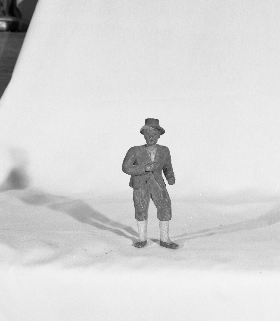 figura maschile (statua da presepio, serie) - bottega toscana (seconda metà sec. XIX)