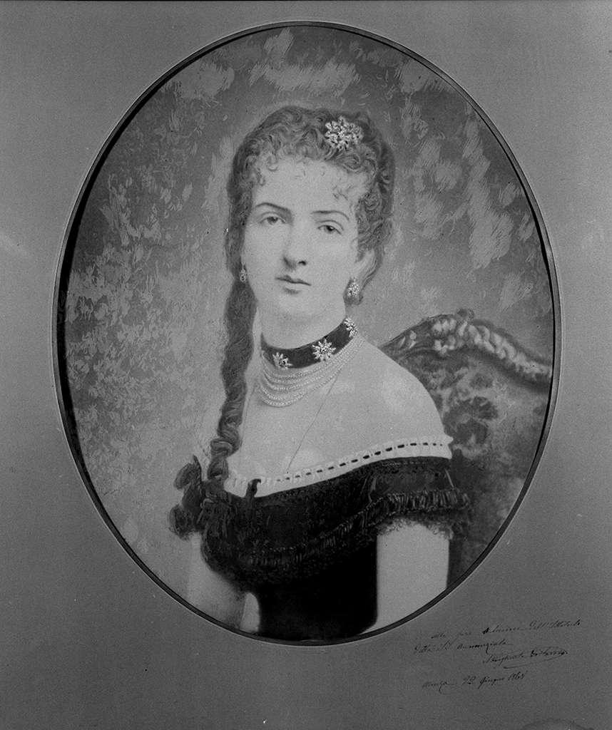 ritratto della regina Margherita di Savoia (positivo) di Anonimo (XIX)