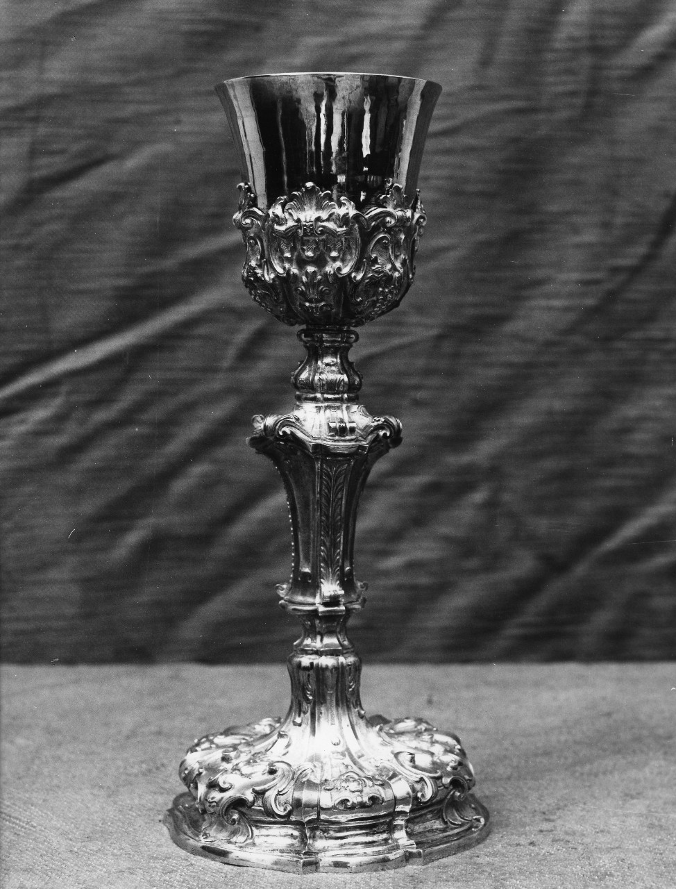 calice - bottega toscana (sec. XX)