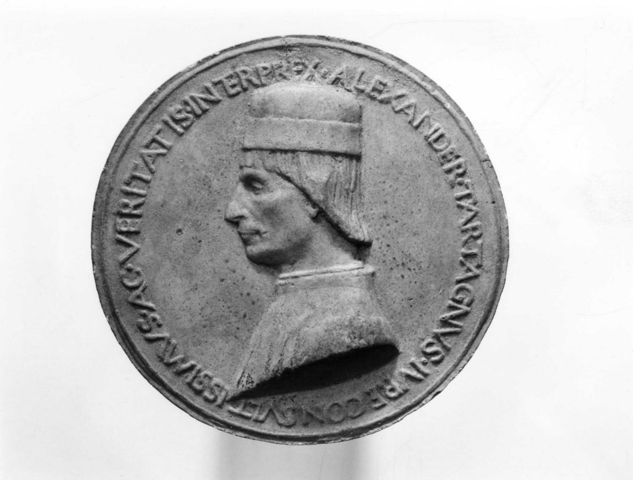 ritratto di Alessandro Tartagni (calco di medaglia) di Lelli Oronzio (ultimo quarto sec. XIX)